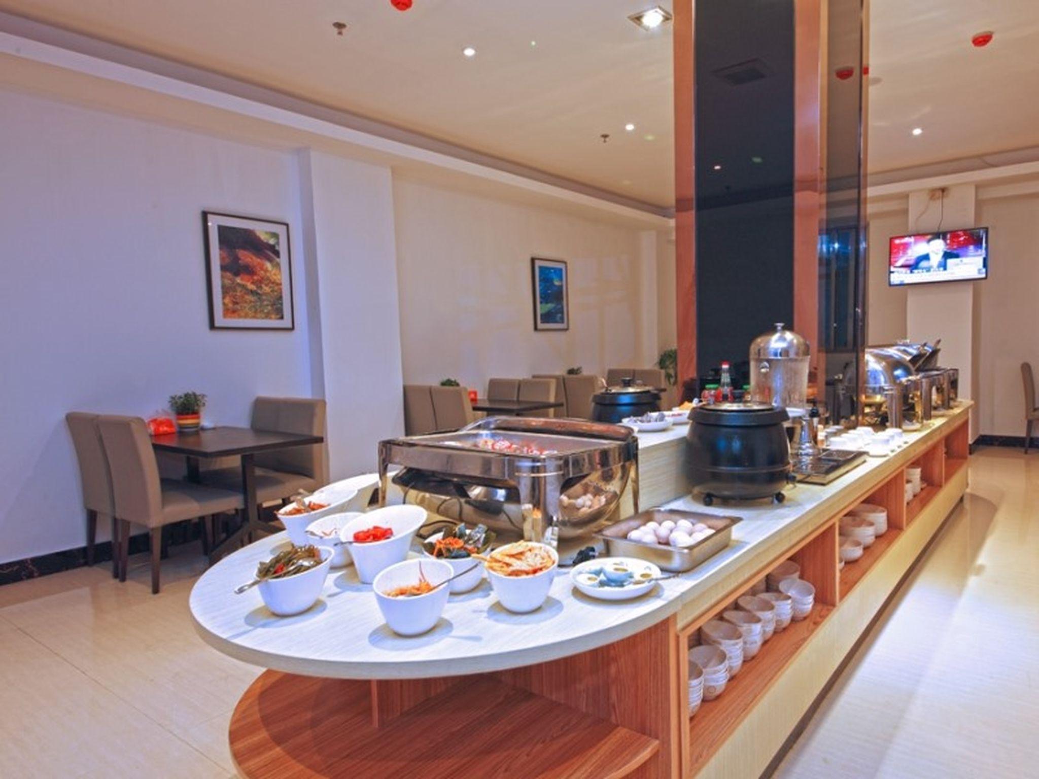 Greentree Inn Guangdong Jieyang Bus Terminal Station Ronghua Avenue Business Hotel Buitenkant foto